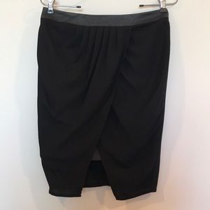 Faux leather trim pencil skirt with pleats